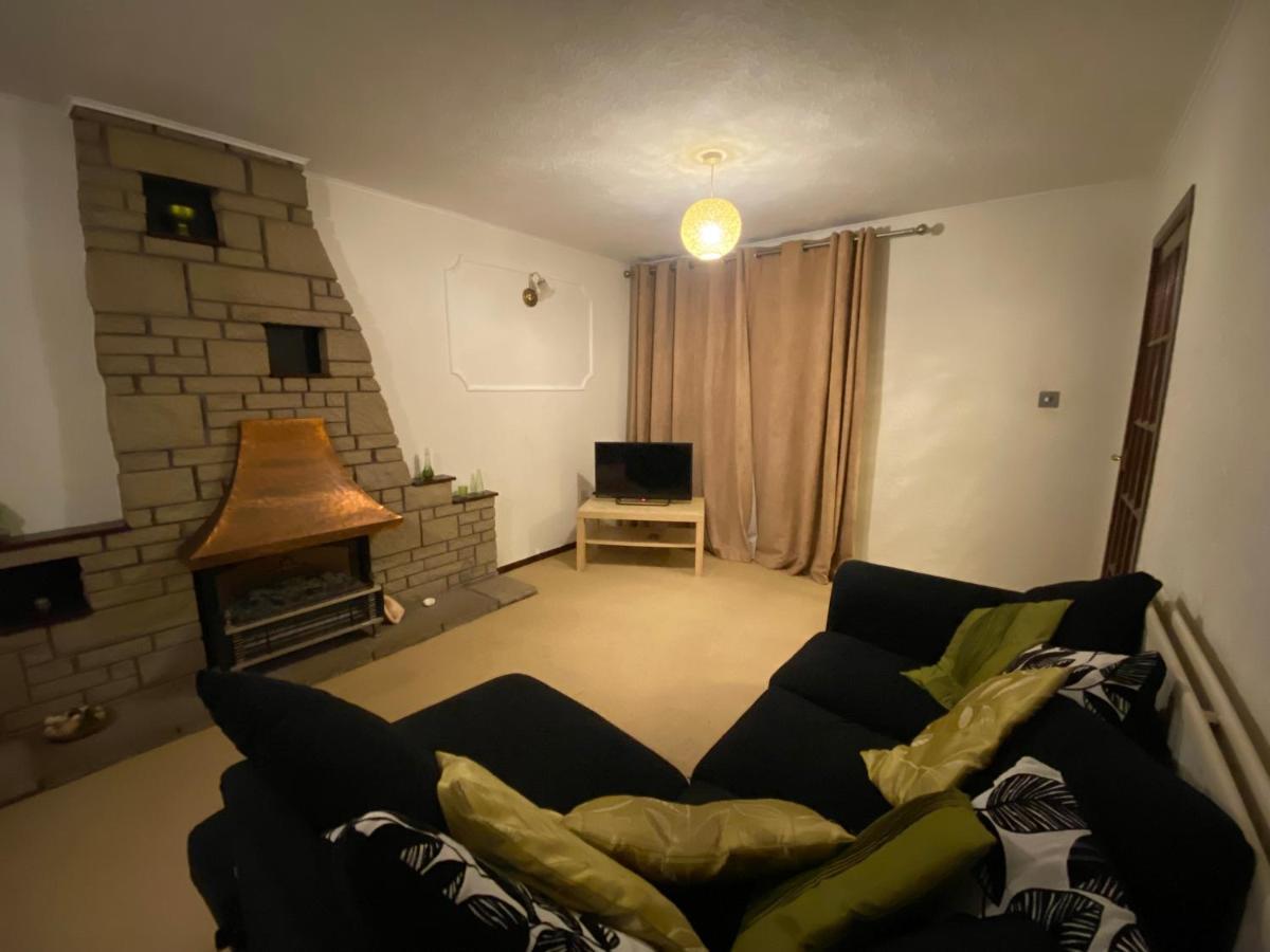 Serene 4Br In Harborne Close To Qe Hospital, Harborne Centre Birmingham Bagian luar foto