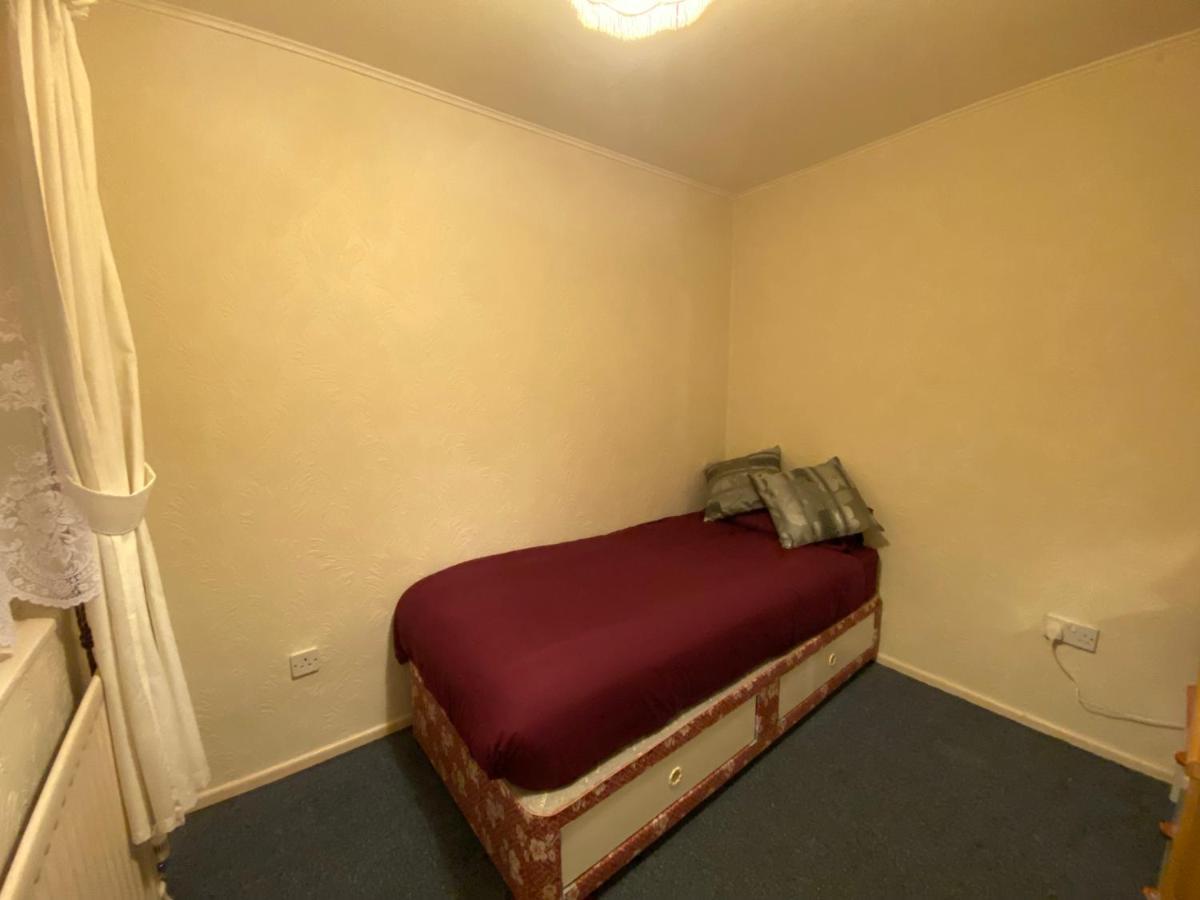 Serene 4Br In Harborne Close To Qe Hospital, Harborne Centre Birmingham Bagian luar foto