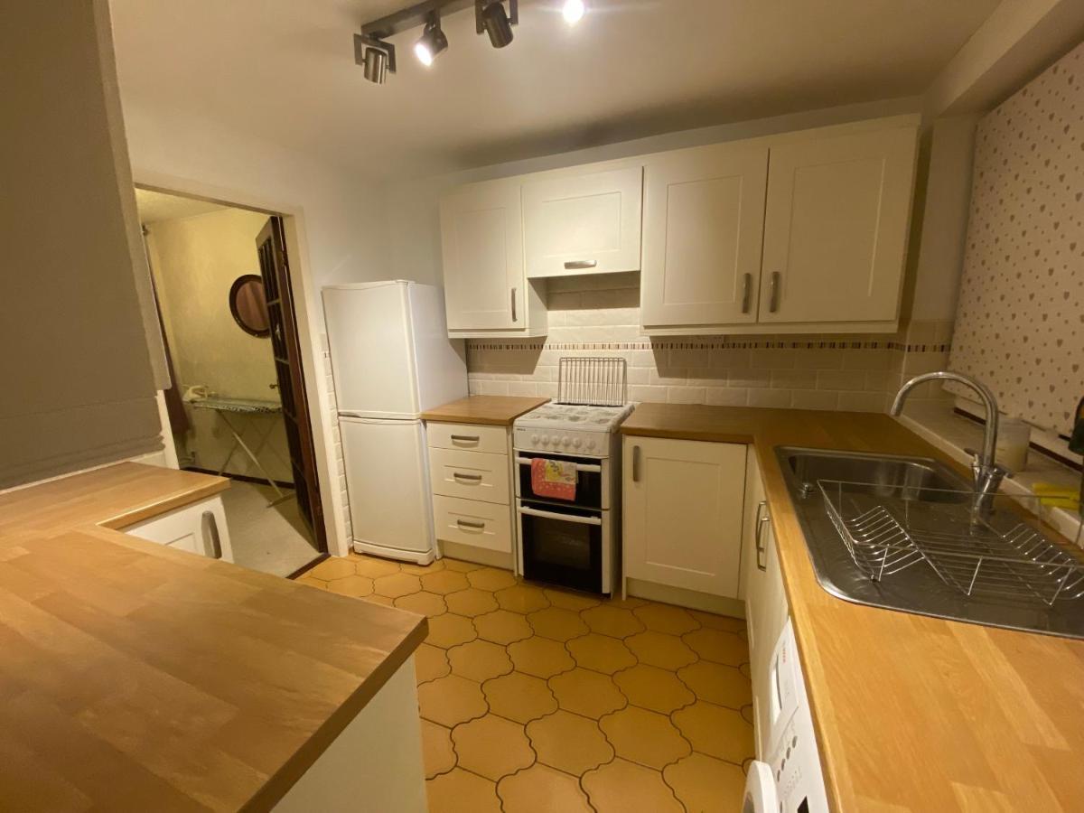 Serene 4Br In Harborne Close To Qe Hospital, Harborne Centre Birmingham Bagian luar foto
