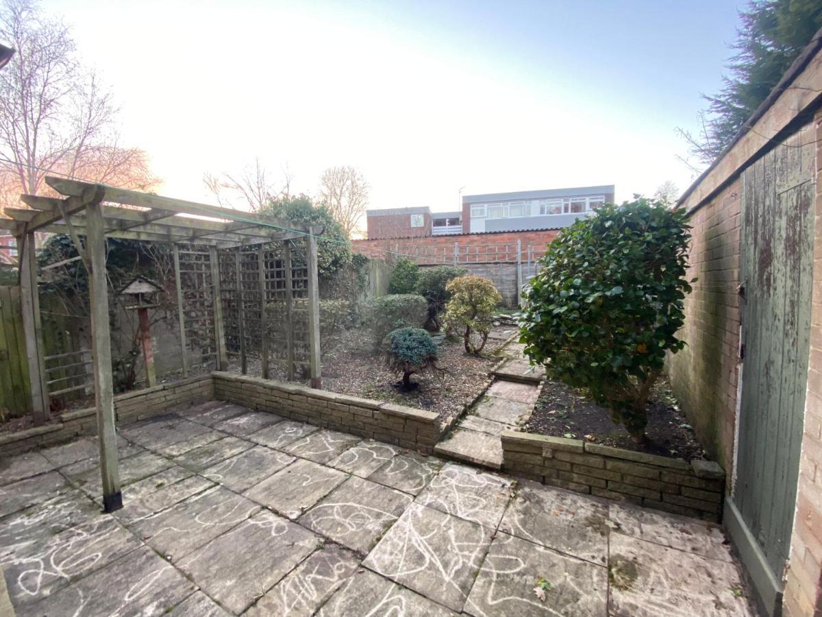 Serene 4Br In Harborne Close To Qe Hospital, Harborne Centre Birmingham Bagian luar foto