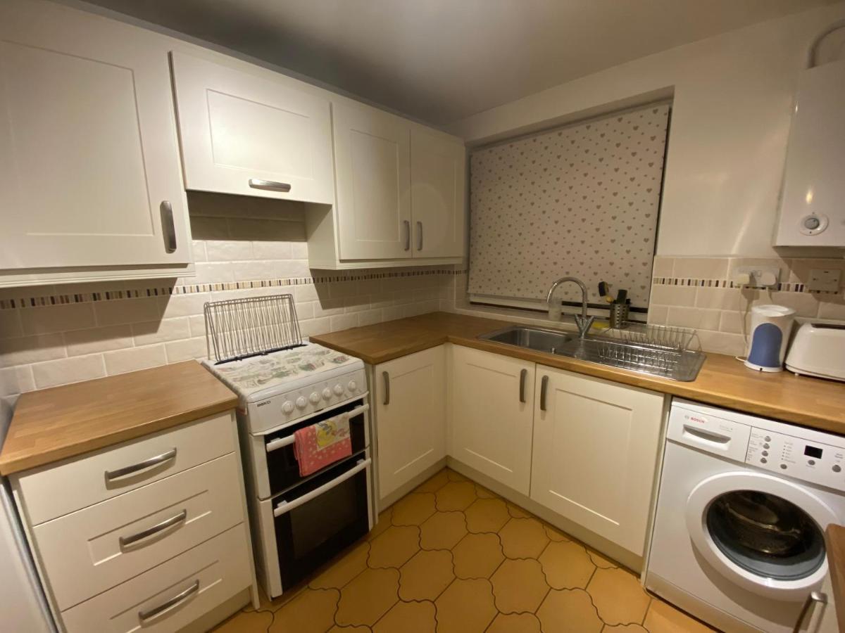Serene 4Br In Harborne Close To Qe Hospital, Harborne Centre Birmingham Bagian luar foto